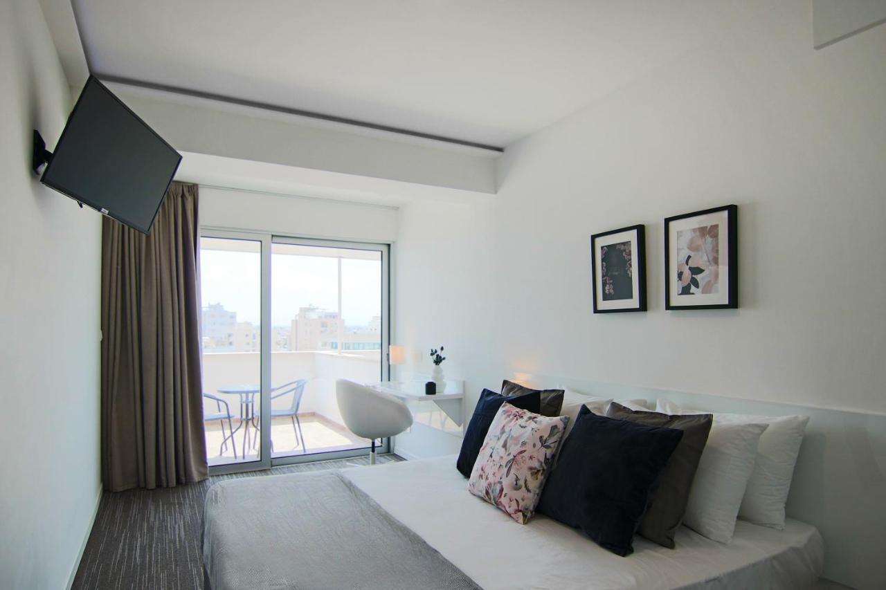 Phaedrus Living: Luxury Suite Nicosia 508 Exterior photo